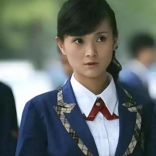 吃瓜网红图片头像男的,揭秘吃瓜网红男头像背后的魅力